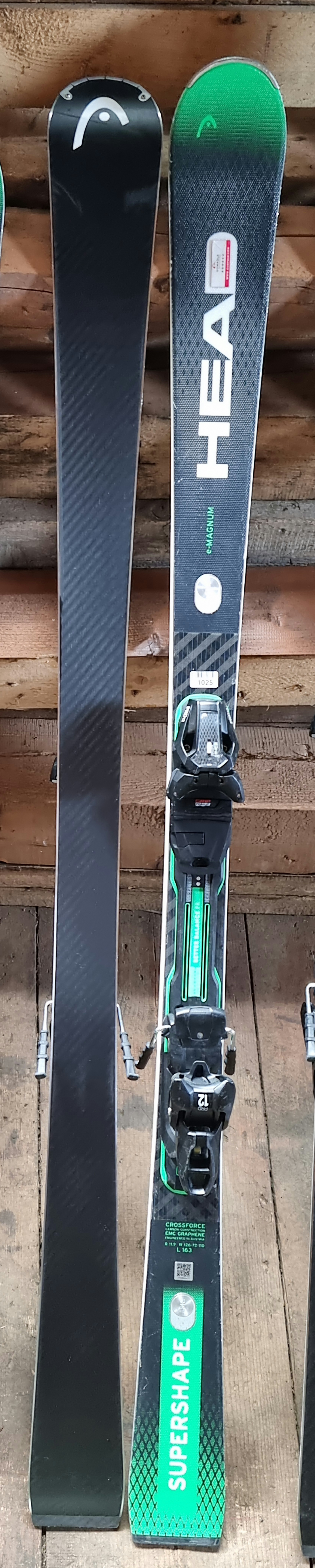 Head Supershape e-speed 163 24-25