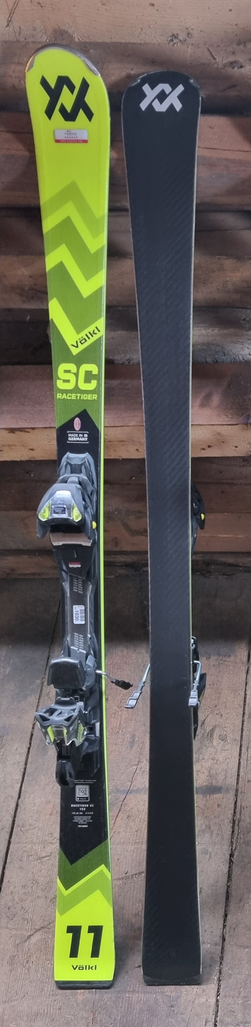 Volkl Racetiger SC 153 24-25